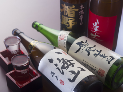 今人気の日本酒も各種取り揃えています。